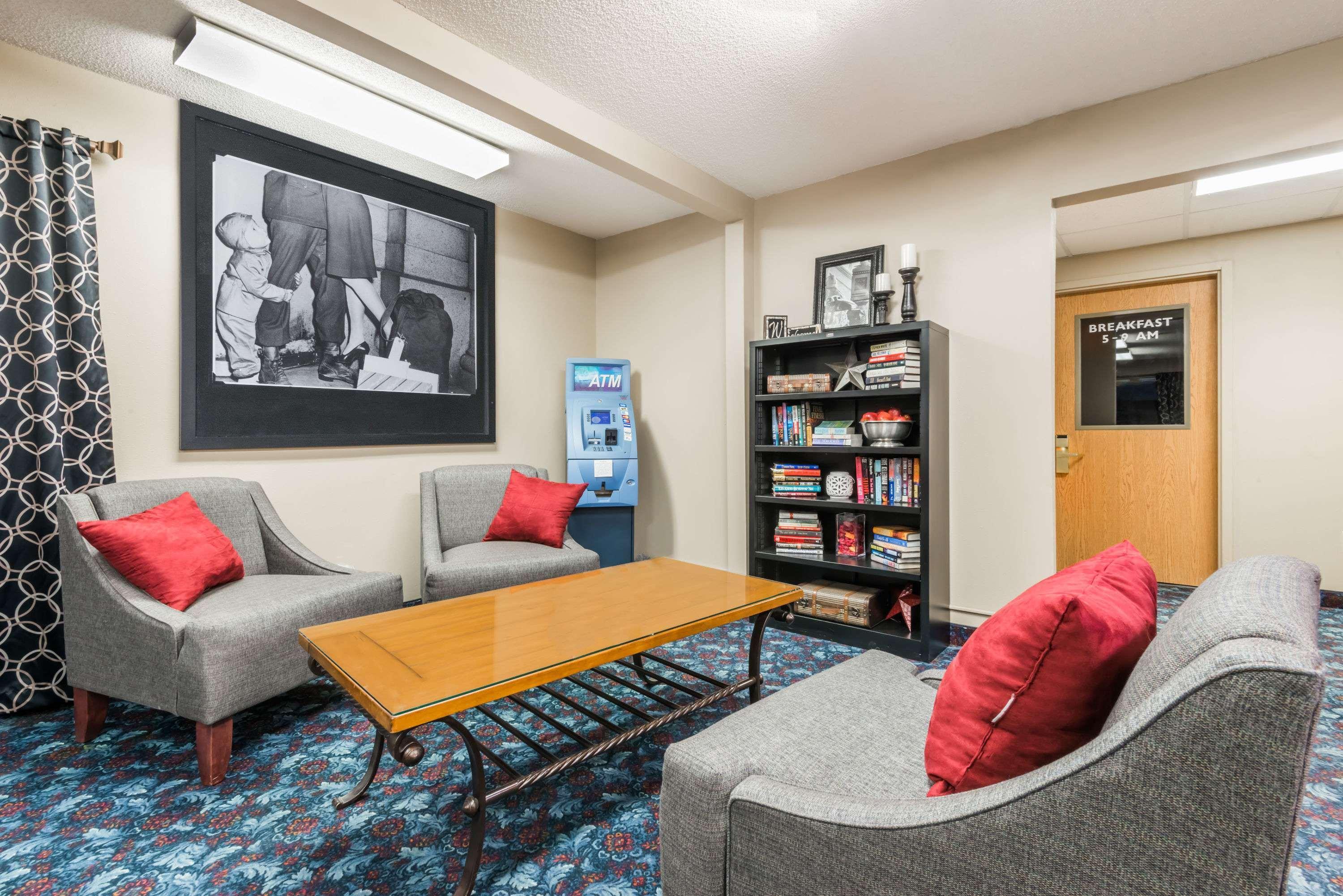 Super 8 By Wyndham Beloit Hotel Luaran gambar